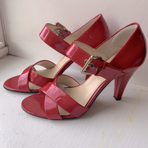 Anne Klein patent leather heeled shoes 👠 - Picture 3 of 8